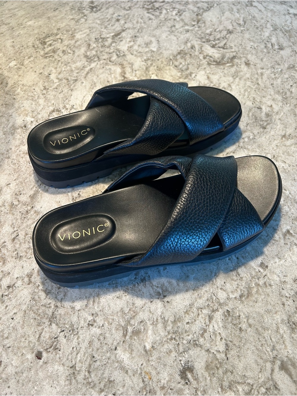 Vionic Black Crisscross Slide Sandals